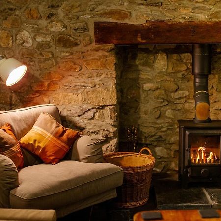 St Davids Hideaway With Roll-Top Bath & Log Burner Екстериор снимка