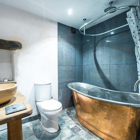 St Davids Hideaway With Roll-Top Bath & Log Burner Екстериор снимка