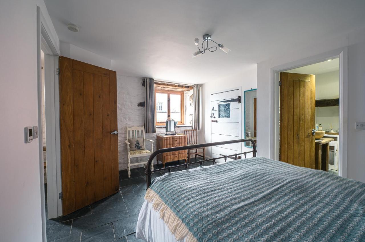 St Davids Hideaway With Roll-Top Bath & Log Burner Екстериор снимка