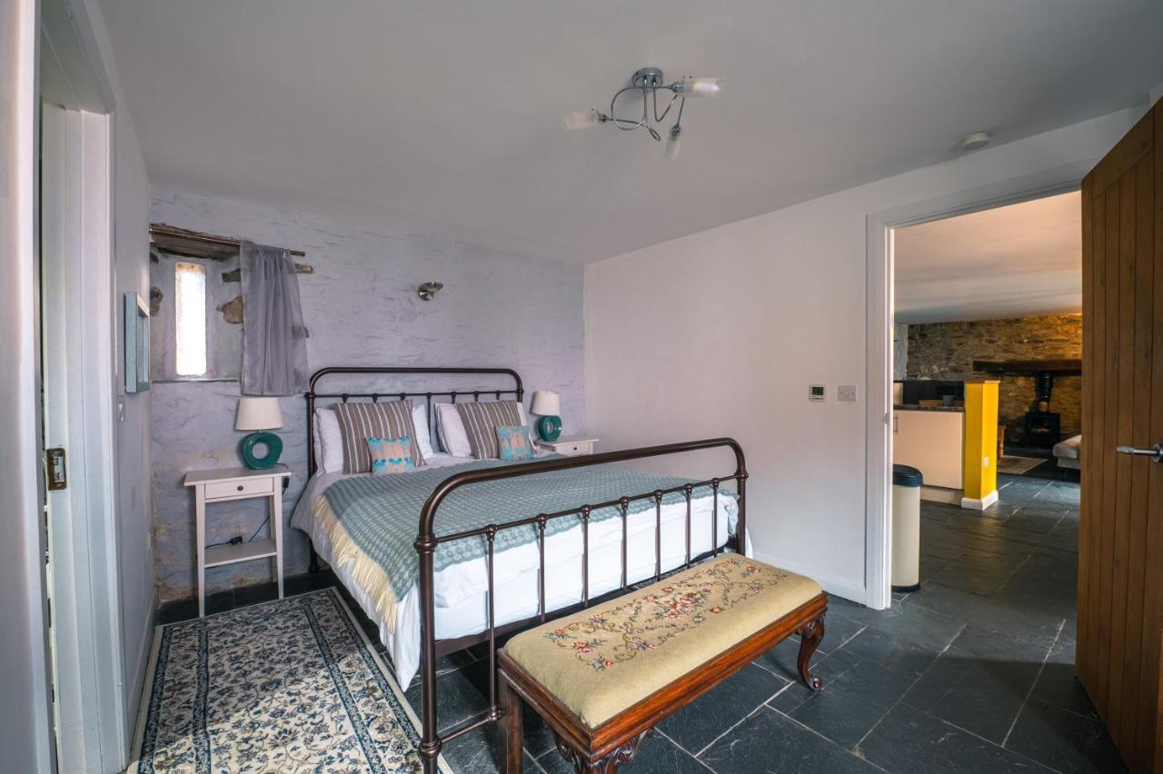 St Davids Hideaway With Roll-Top Bath & Log Burner Екстериор снимка