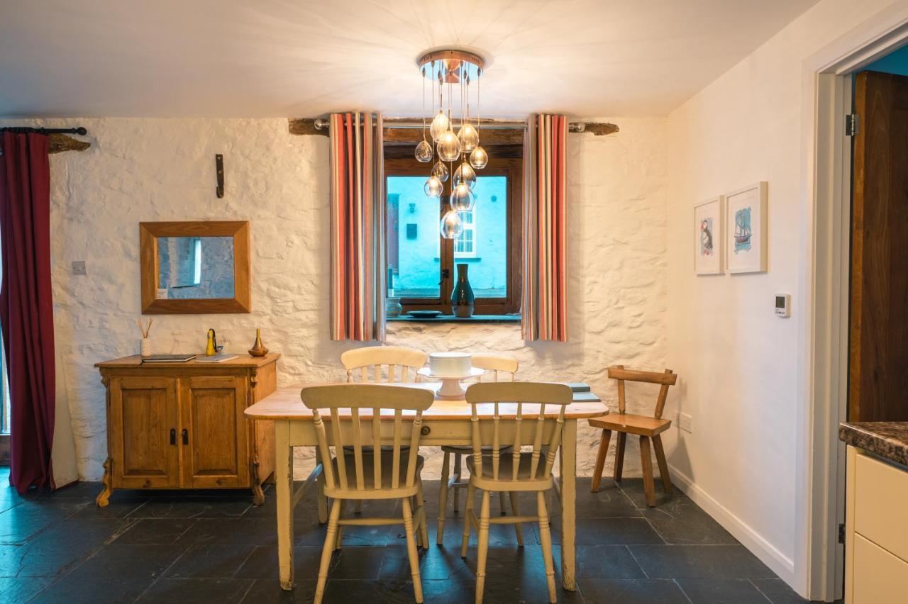 St Davids Hideaway With Roll-Top Bath & Log Burner Екстериор снимка