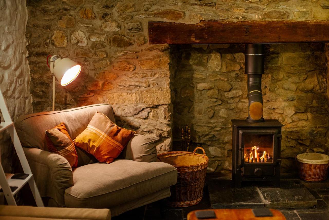St Davids Hideaway With Roll-Top Bath & Log Burner Екстериор снимка