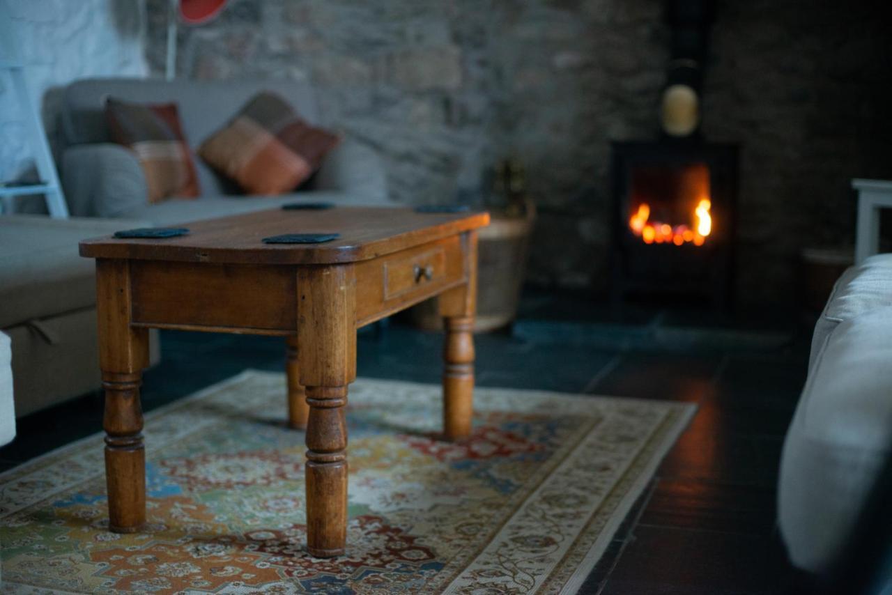 St Davids Hideaway With Roll-Top Bath & Log Burner Екстериор снимка